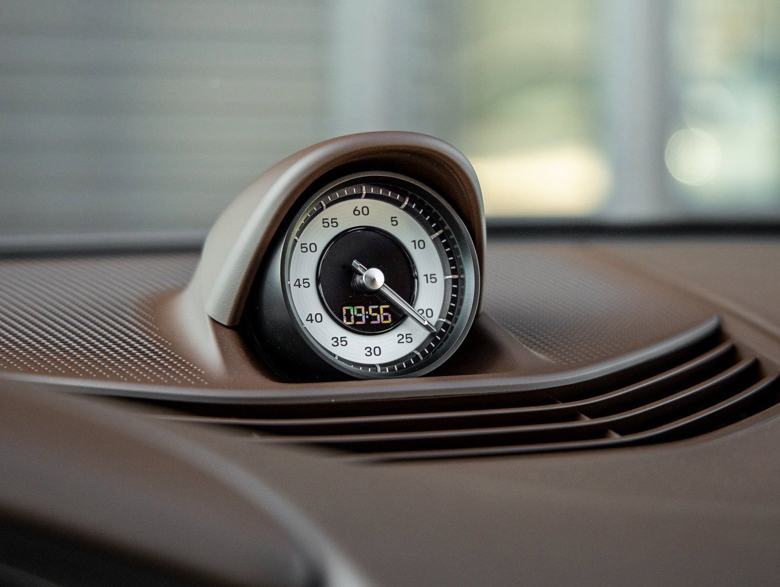 New 2026 Porsche Taycan Turbo S image 33