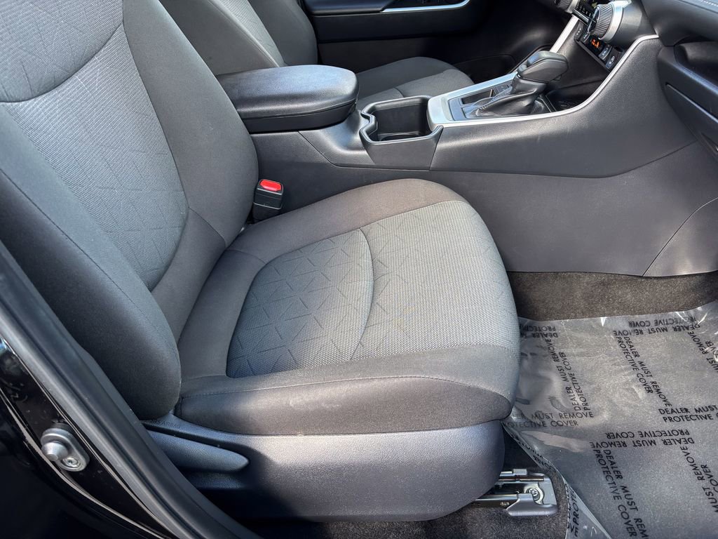 Used 2025 Toyota RAV4 XLE w/ Weather Package image 36