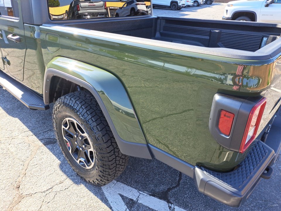 Used 2023 Jeep Gladiator Sport AWD/4WD image 24