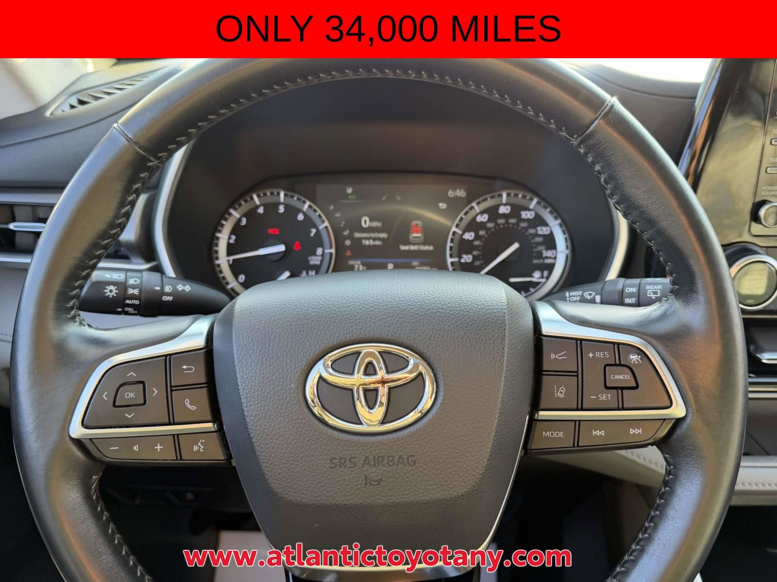 Used 2021 Toyota Highlander XLE AWD/4WD image 9