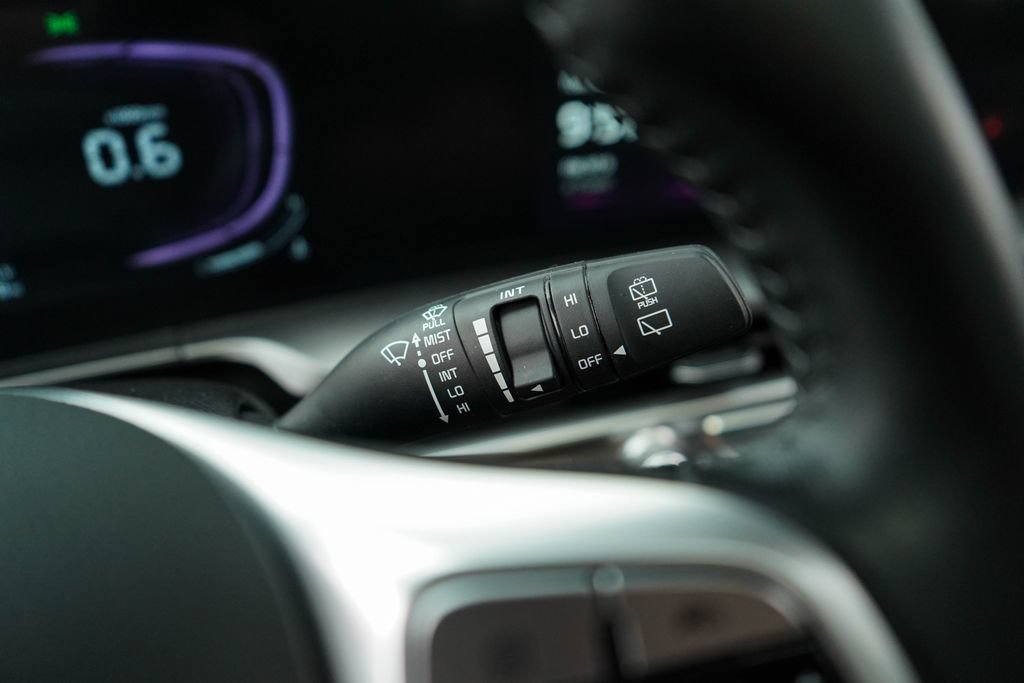 Used 2025 Kia Telluride S FWD image 36