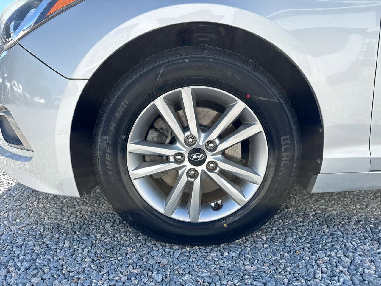 Used 2017 Hyundai Sonata SE image 28