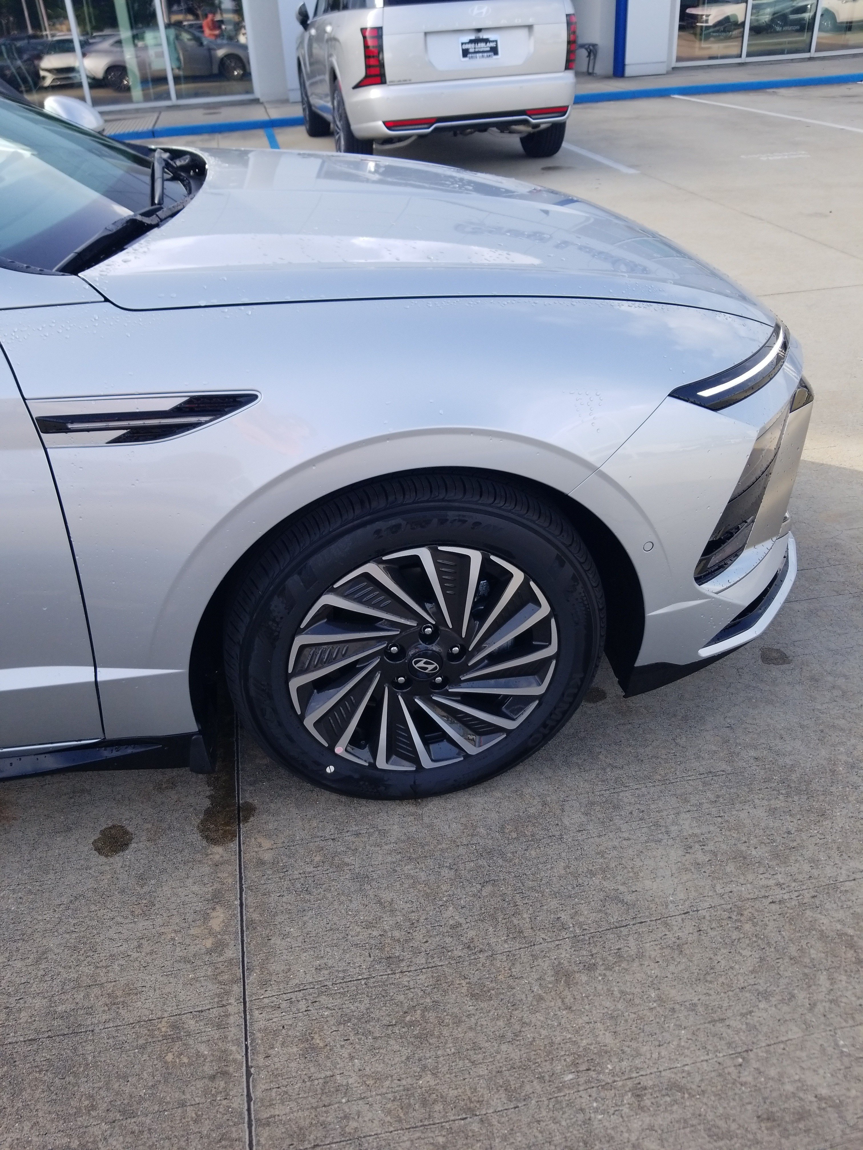 New 2026 Hyundai Sonata Limited FWD image 13