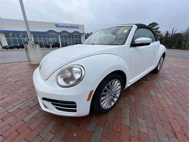 Used 2019 Volkswagen Beetle 2.0T SE image 8