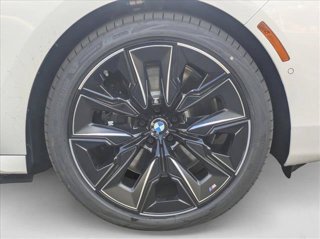 New 2026 BMW i7 M70 w/ Executive Package AWD/4WD image 10