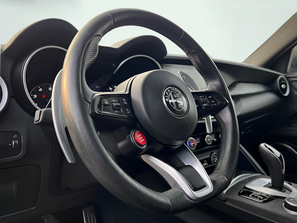 Used 2023 Alfa Romeo Stelvio Sprint RWD image 40