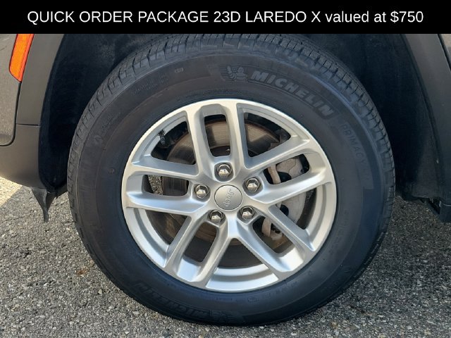 Certified 2024 Jeep Grand Cherokee Laredo X w/ Luxury Tech Group I AWD/4WD image 12