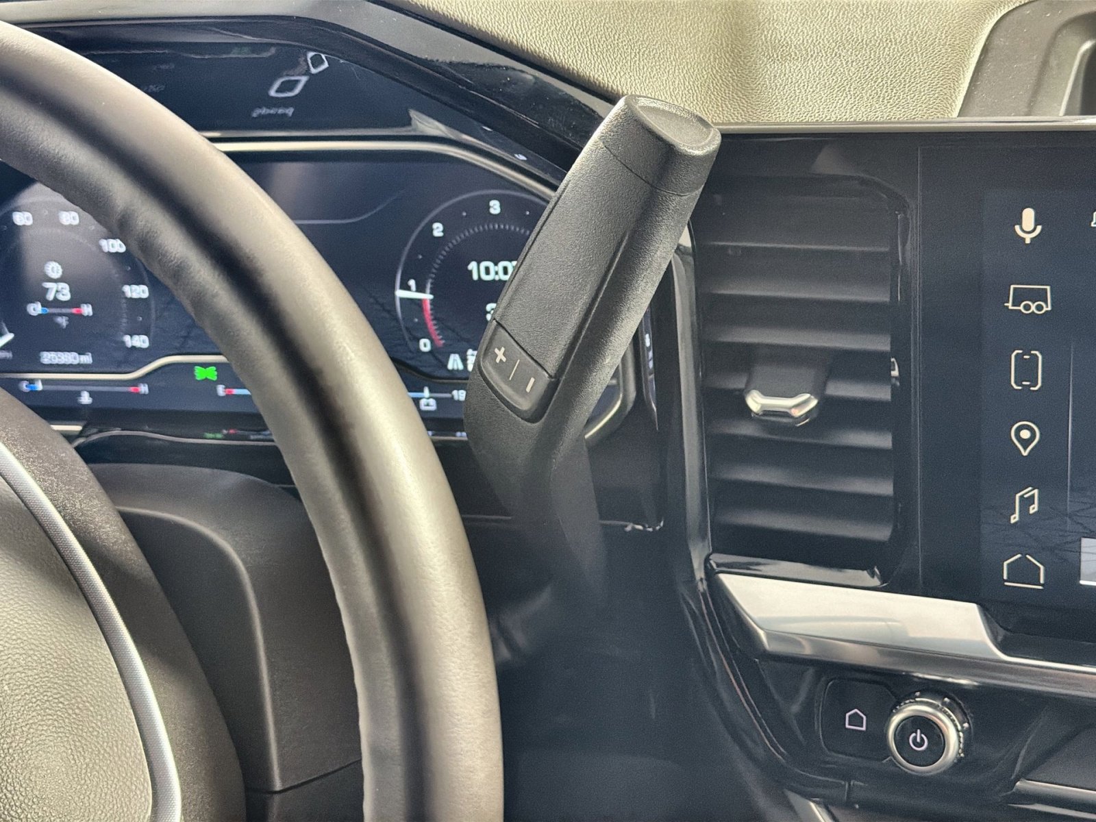 Used 2025 GMC Sierra 3500 SLT w/ SLT Convenience Package image 22