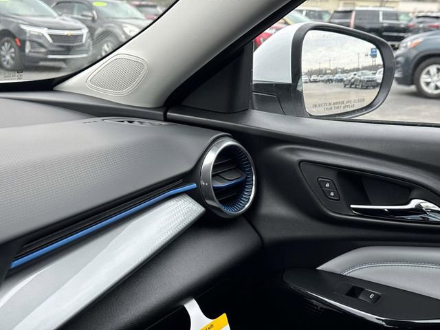 New 2025 Chevrolet Trax LT w/ Driver Confidence Package image 27