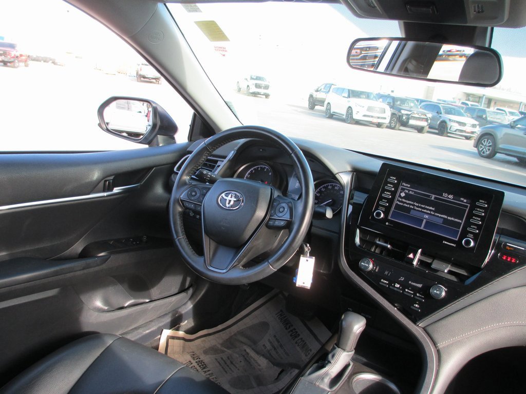 Used 2021 Toyota Camry SE image 16