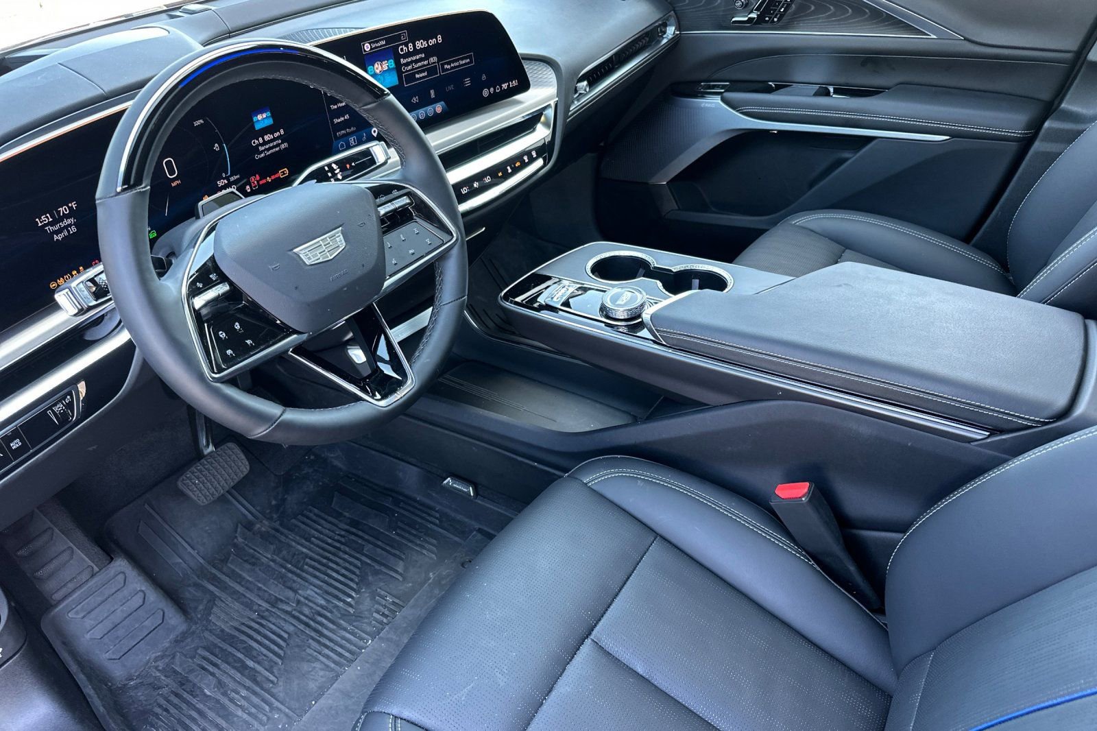 Certified 2026 Cadillac Lyriq Signature Sport w/ LPO, Floor Liner Package AWD/4WD image 10