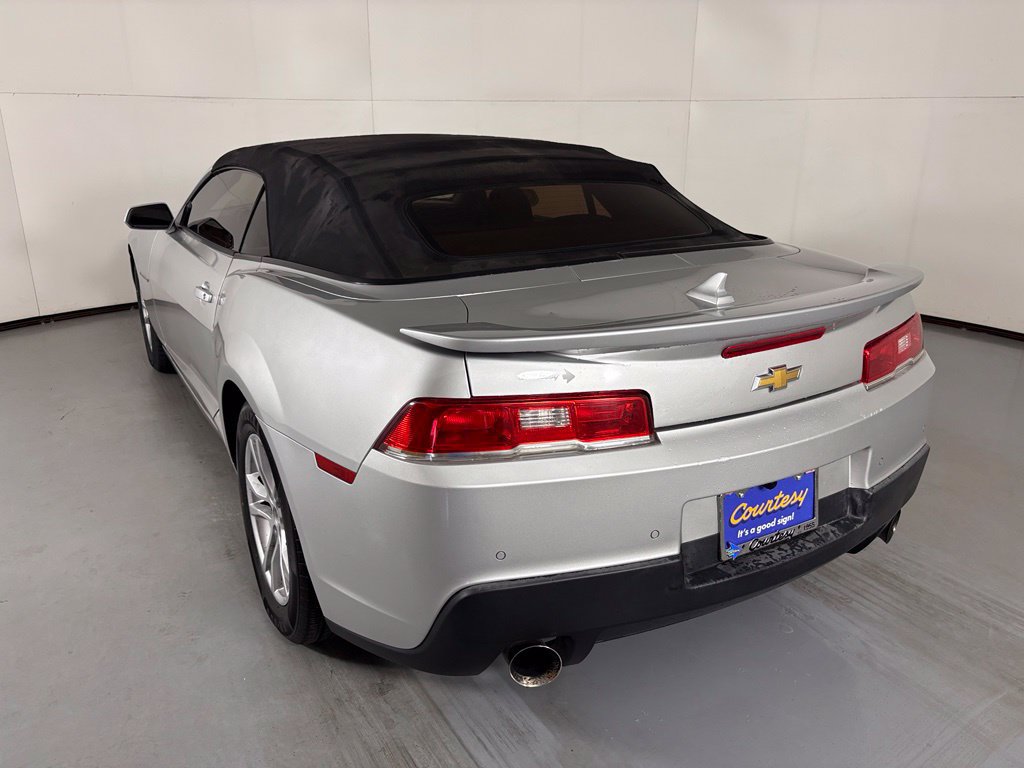 Used 2015 Chevrolet Camaro LT RWD image 7