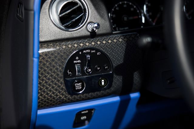 Used 2022 Rolls-Royce Cullinan Black Badge image 20