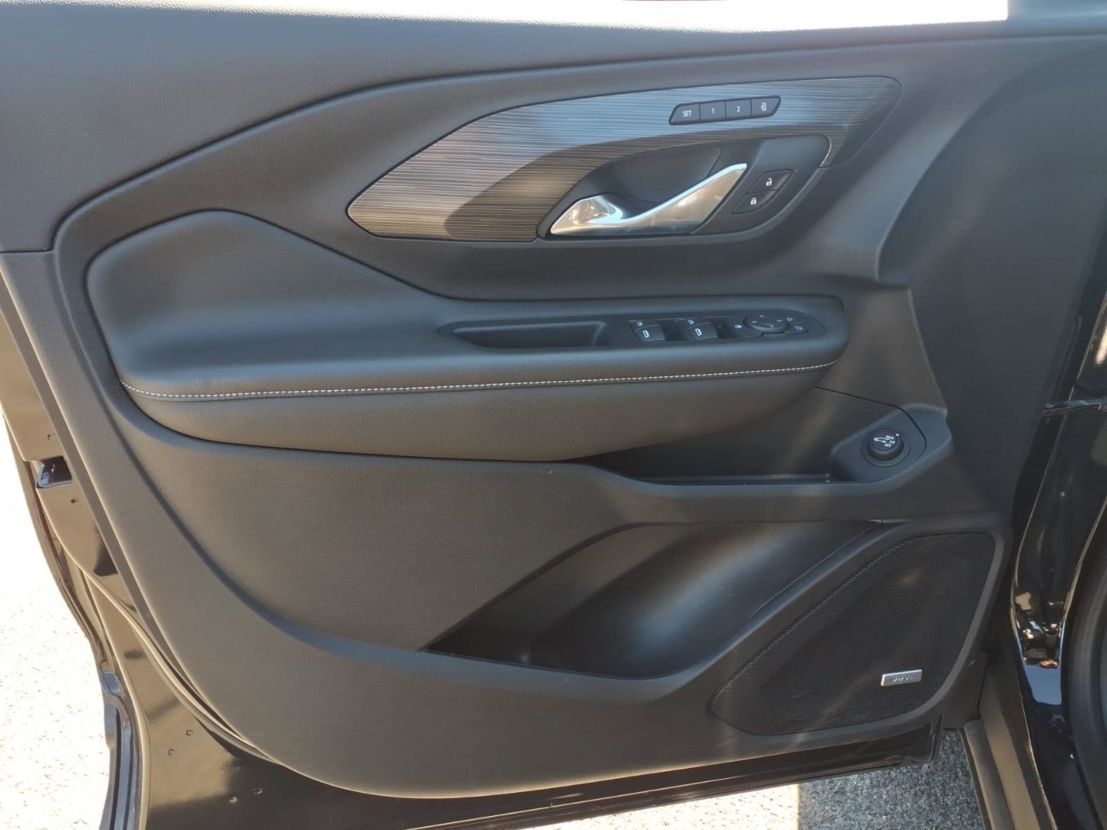 Certified 2023 GMC Terrain SLT w/ Infotainment Package II image 23