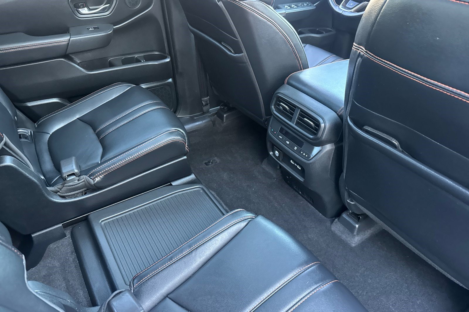 Used 2023 Honda Pilot TrailSport image 33