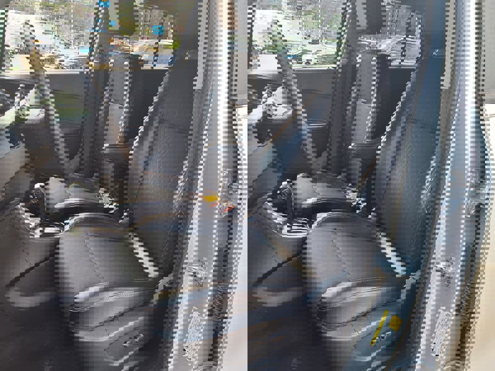 Used 2021 Chevrolet Trax LT w/ Sport Edition image 11