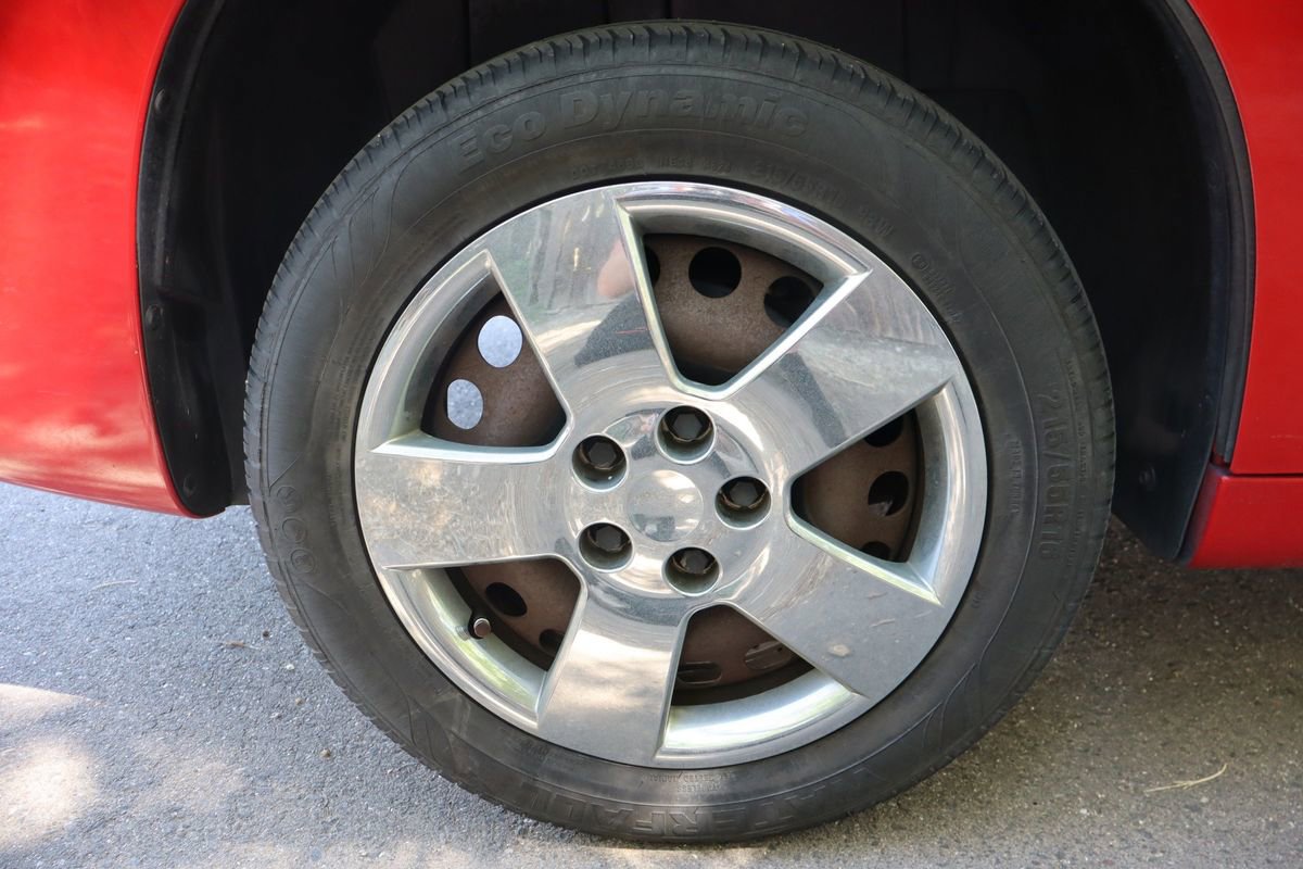 Used 2011 Chevrolet HHR LS image 40