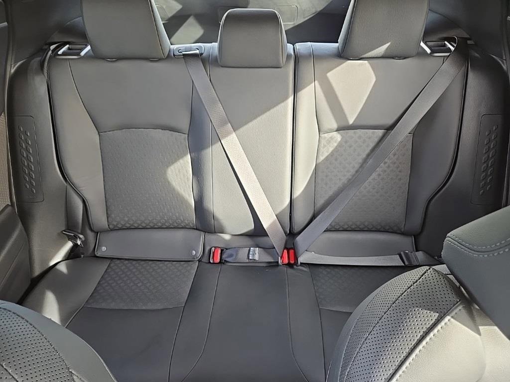 Used 2022 Toyota C-HR XLE image 42