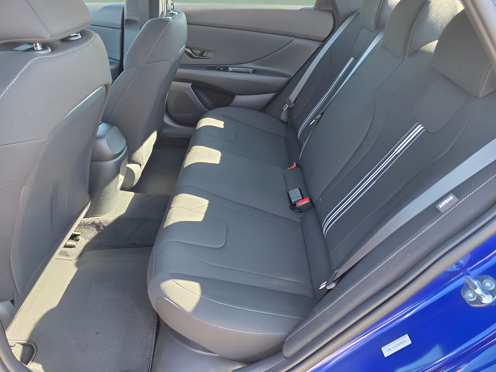 New 2026 Hyundai Elantra SEL FWD image 11