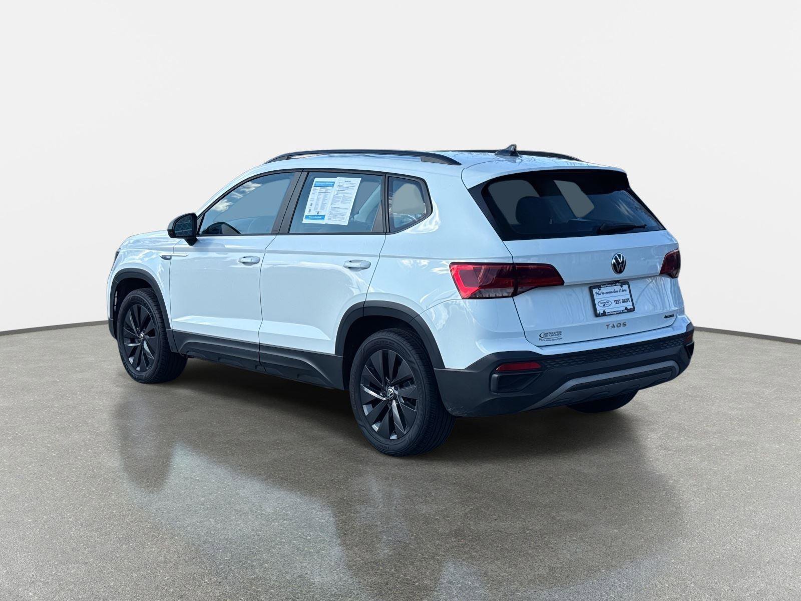 Certified 2022 Volkswagen Taos S image 7