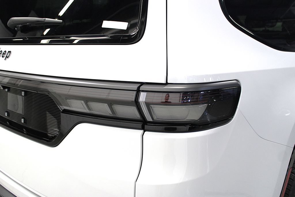 New 2026 Jeep Grand Wagoneer 4WD image 54