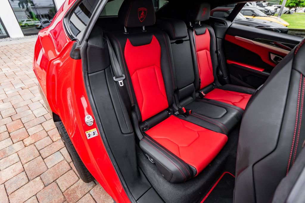 Used 2020 Lamborghini Urus AWD/4WD image 40