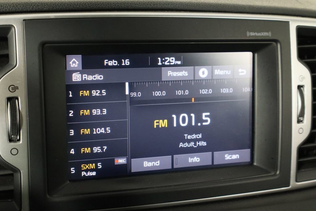 Used 2017 Kia Sportage EX image 29