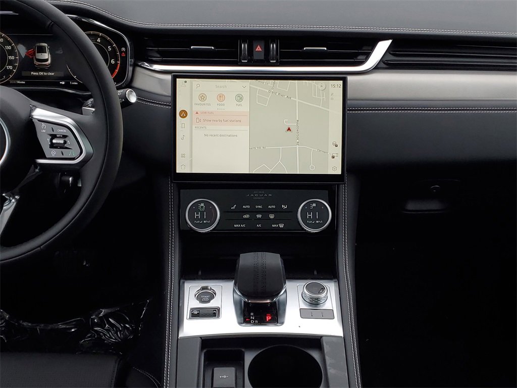 New 2025 Jaguar F-PACE R-Dynamic S image 28