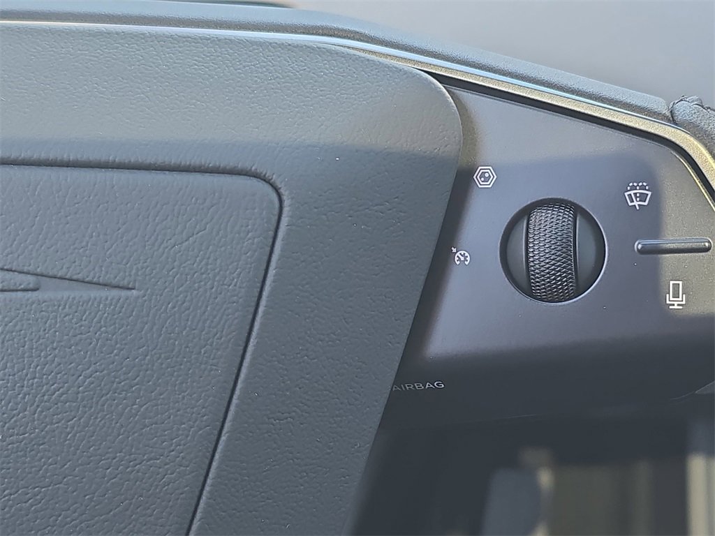 Used 2026 Tesla Cybertruck AWD Crew Cab image 20