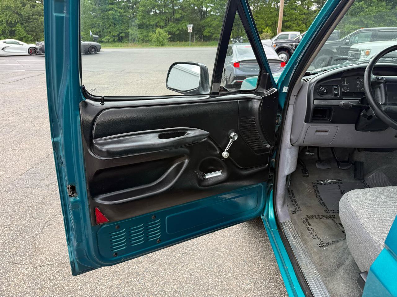 Used 1994 Ford F150 2WD Regular Cab image 26