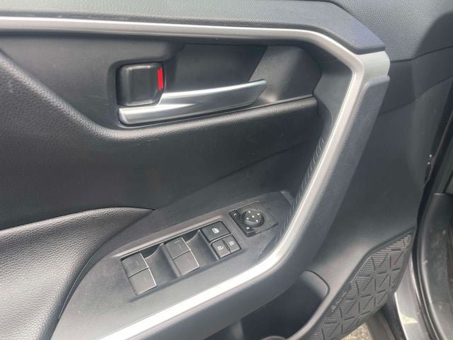 Used 2024 Toyota RAV4 XLE AWD/4WD image 19