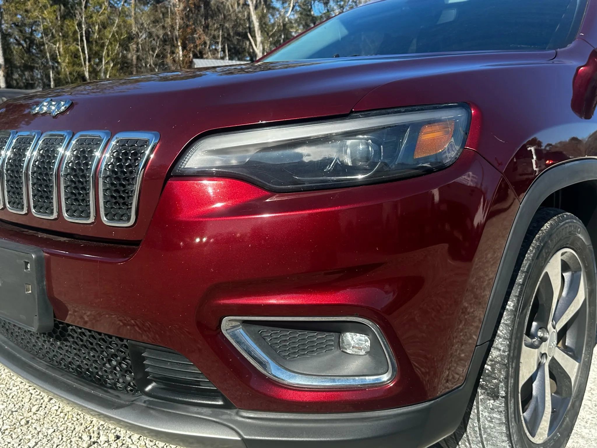 Used 2019 Jeep Cherokee Limited FWD image 11