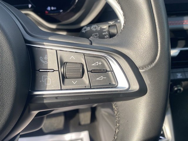 Used 2024 Dodge Hornet R/T Plus w/ Tech Pack Plus w/o Parking image 18