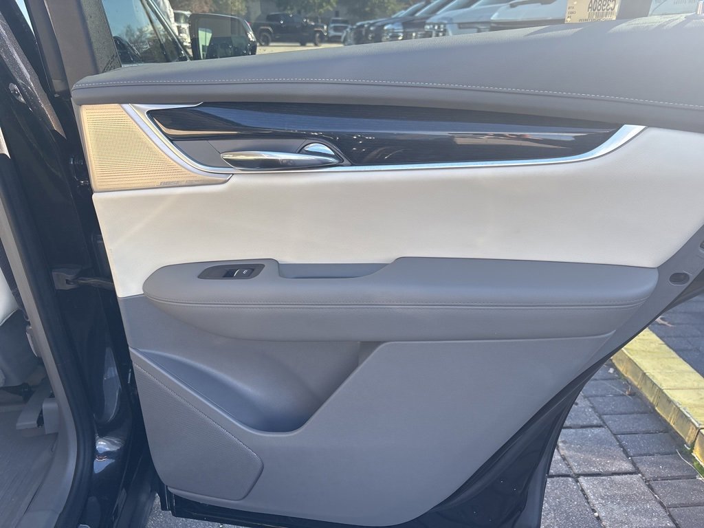 Certified 2024 Cadillac XT6 Premium Luxury w/ LPO, Floor Liner Package image 32