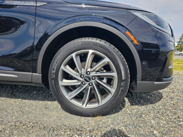 Used 2024 Lincoln Corsair AWD w/ Equipment Group 102A image 9
