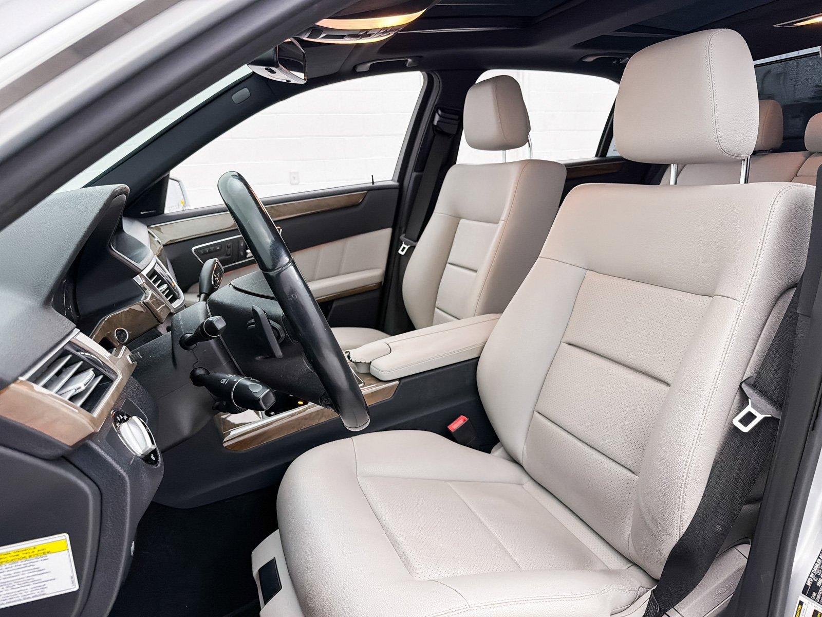 Used 2010 Mercedes-Benz E 350 Sedan image 15