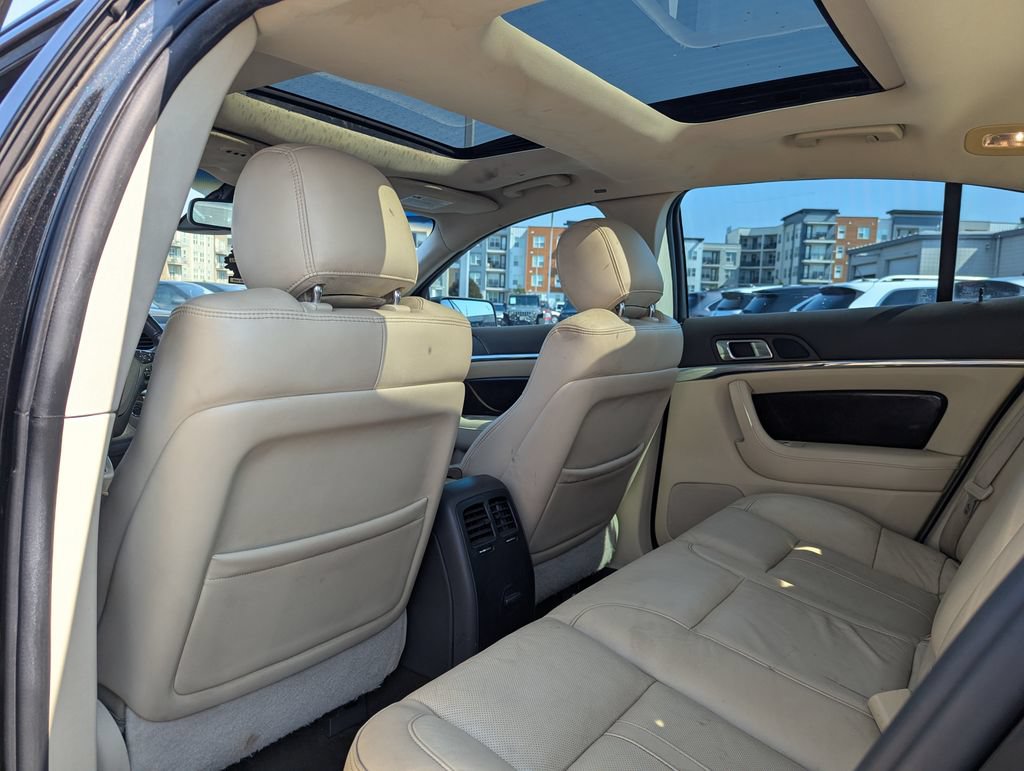 Used 2014 Lincoln MKS AWD w/ Equipment Group 201A image 28