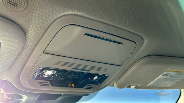 Used 2023 Lincoln Aviator Reserve w/ Equipment Group 201A image 25