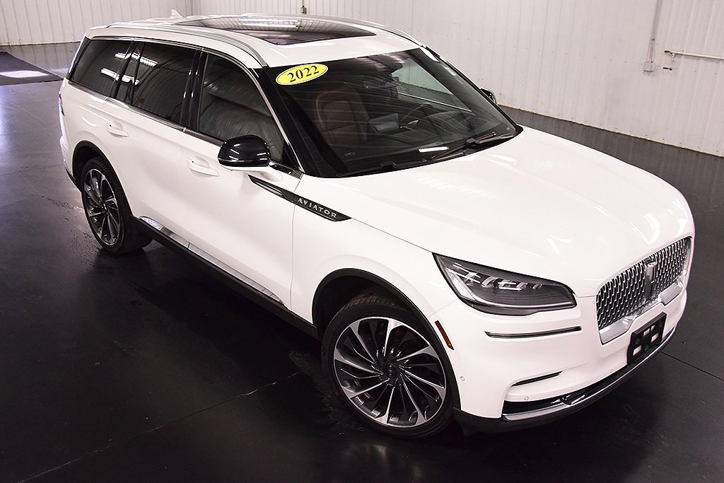 Used 2022 Lincoln Aviator Reserve w/ Equipment Group 201A image 9