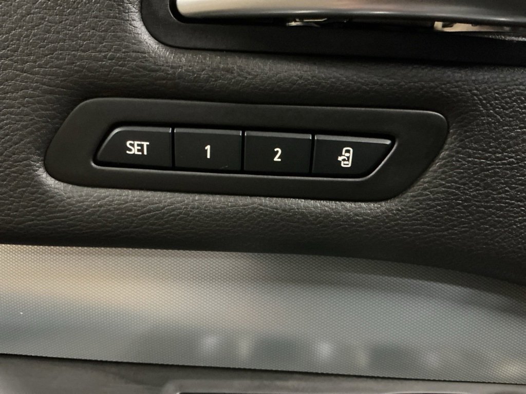 Used 2019 Cadillac XT4 Premium Luxury image 11