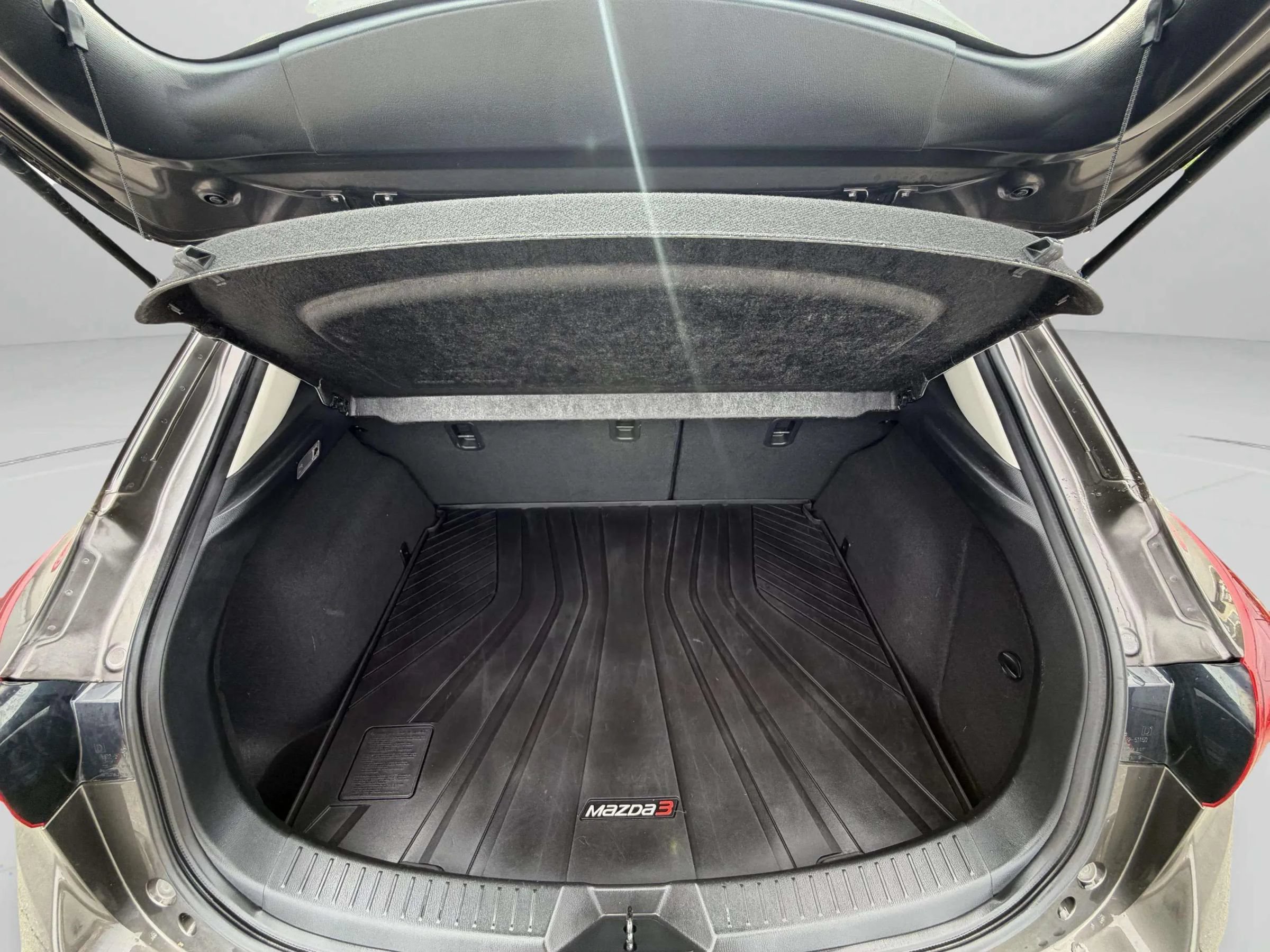 Used 2014 MAZDA MAZDA3 s Grand Touring FWD image 6