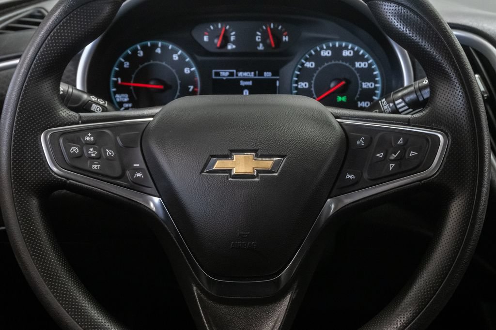 Used 2024 Chevrolet Malibu LT FWD image 13
