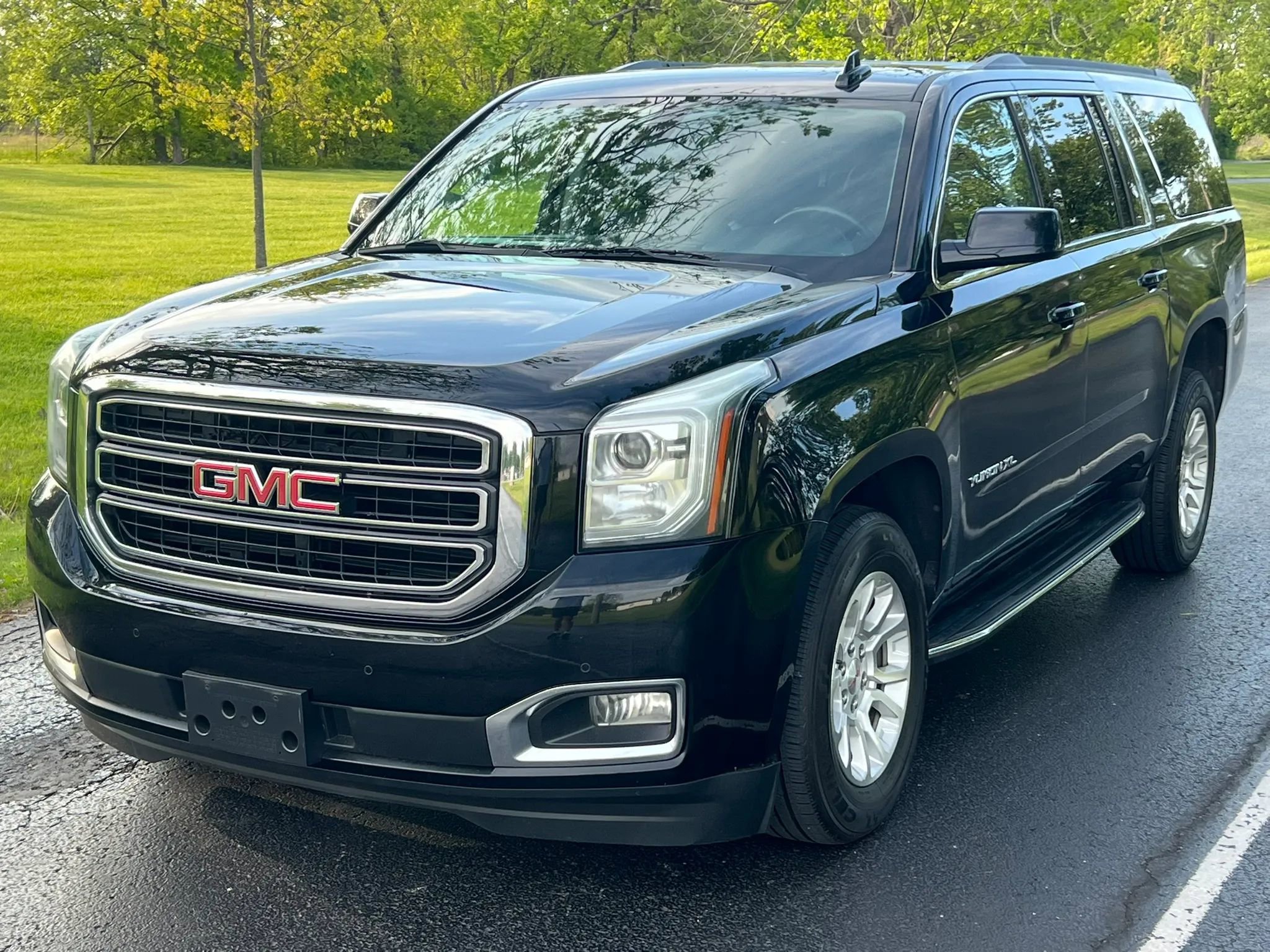 Used 2019 GMC Yukon XL SLE