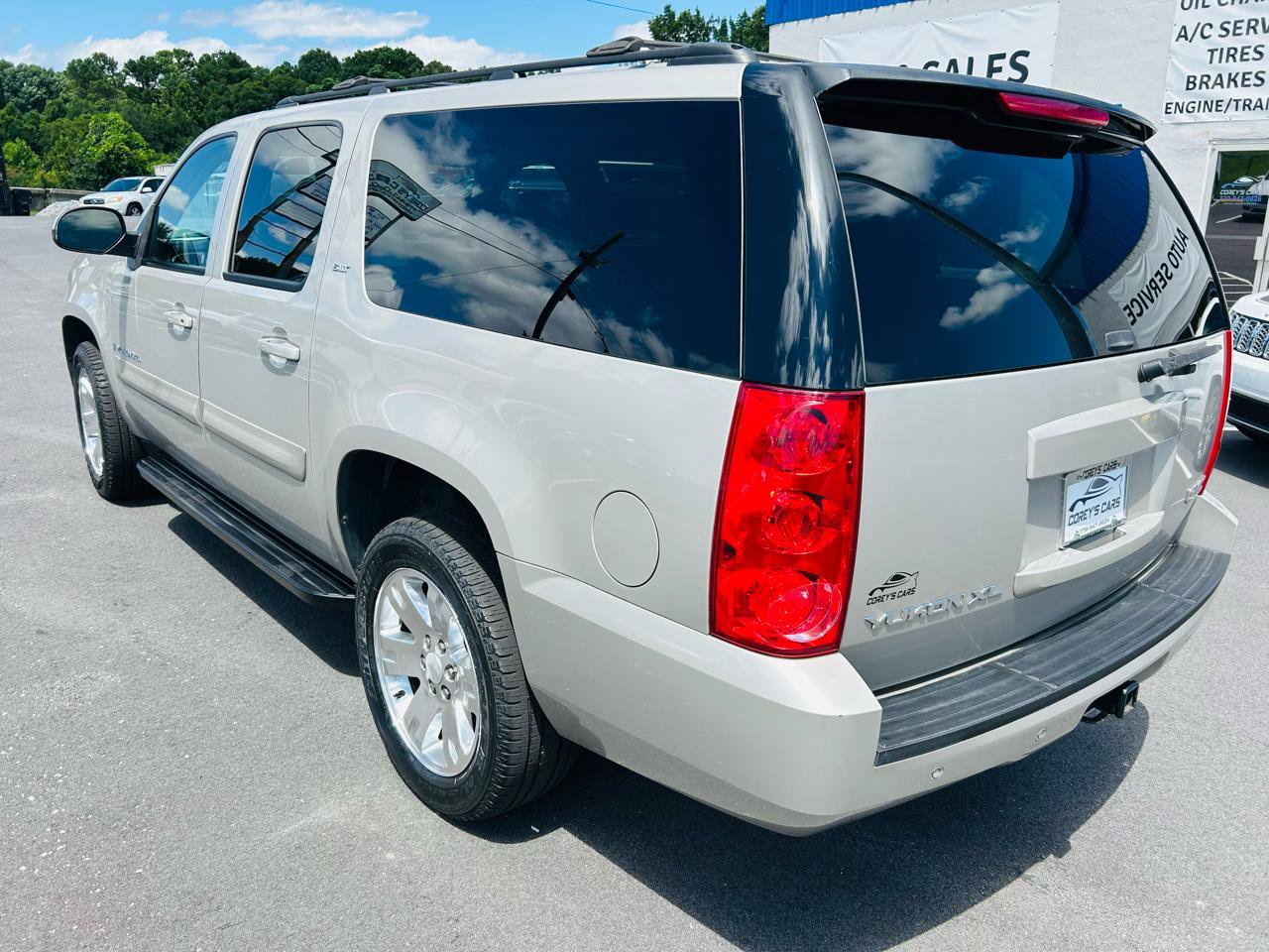 Used 2009 GMC Yukon XL SLT RWD image 3