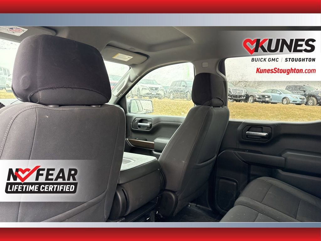 Used 2021 Chevrolet Silverado 1500 LT image 34