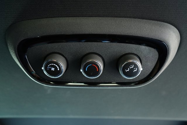 Used 2024 Dodge Durango GT image 32