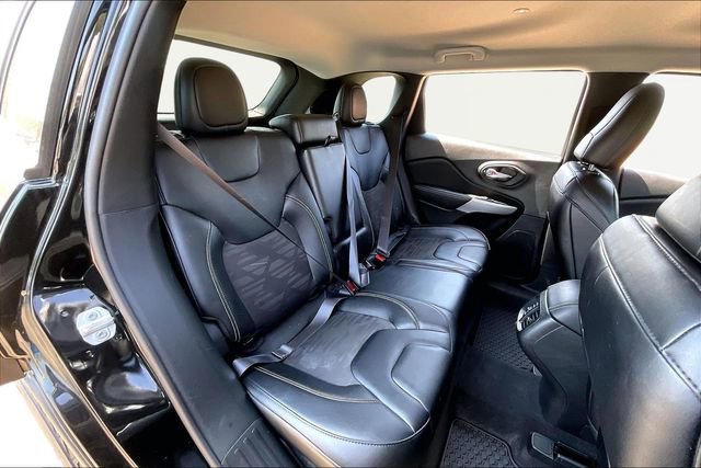 Used 2022 Jeep Cherokee Latitude image 17