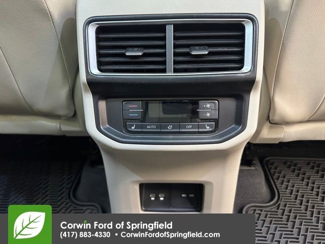 Used 2024 Volkswagen Atlas SEL Premium R-Line image 13