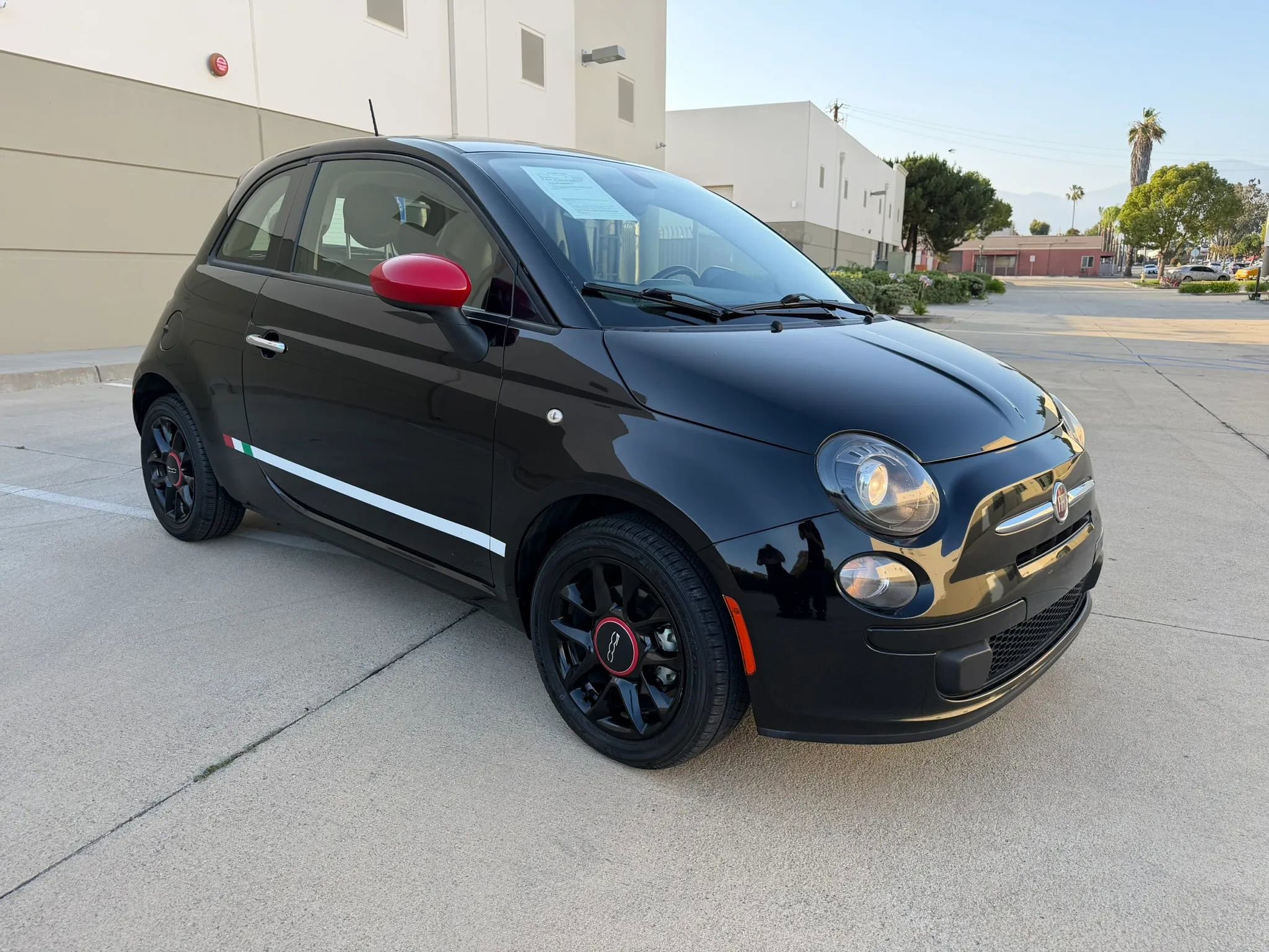 Used 2016 FIAT 500 Pop w/ Italia Package FWD image 3