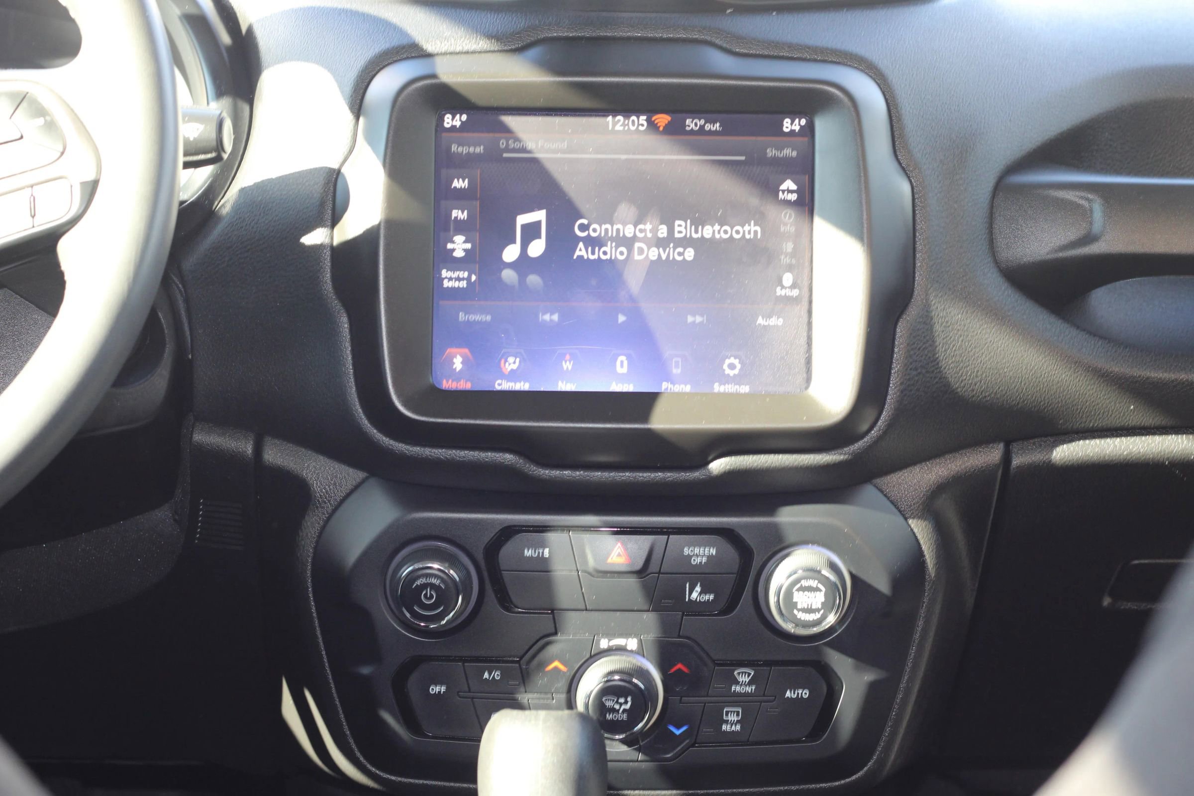 Used 2022 Jeep Renegade Latitude image 18